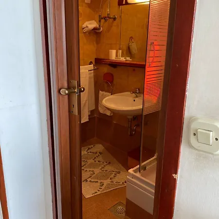 Soba U 10 Metara Od Mora Opatija