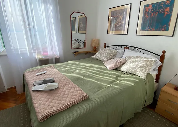 10 M From The Sea Gasthof Opatija