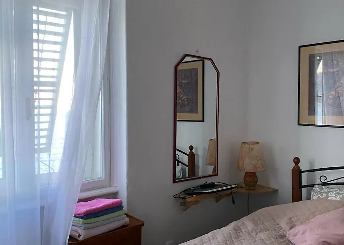 10 M From The Sea Gasthof Opatija