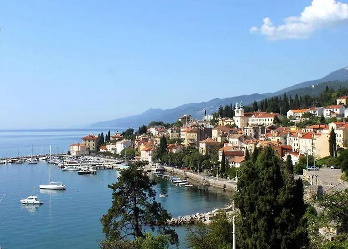 10 M From The Sea 3*