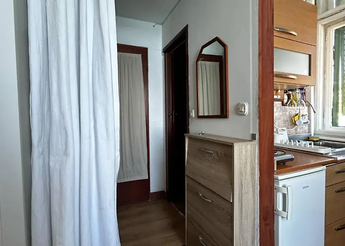 10 M From The Sea 4* Опатия